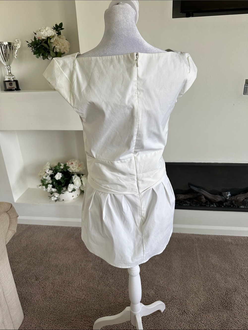 Albino Teodoro Women’s Cream Wrap-Front Blouse with Tie Waist - Picture 3 of 8